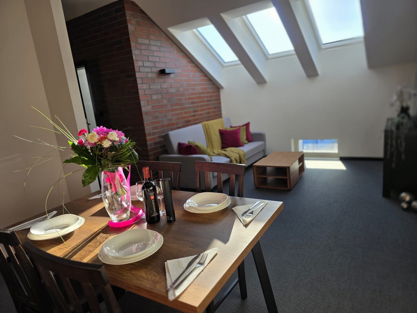 VISTA STAY HOME SPÓŁKA Z OGRANICZONĄ ODPOWIEDZIALNOŚCIĄ - 9