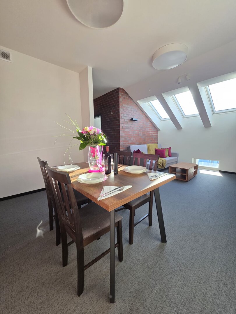 VISTA STAY HOME SPÓŁKA Z OGRANICZONĄ ODPOWIEDZIALNOŚCIĄ - 2