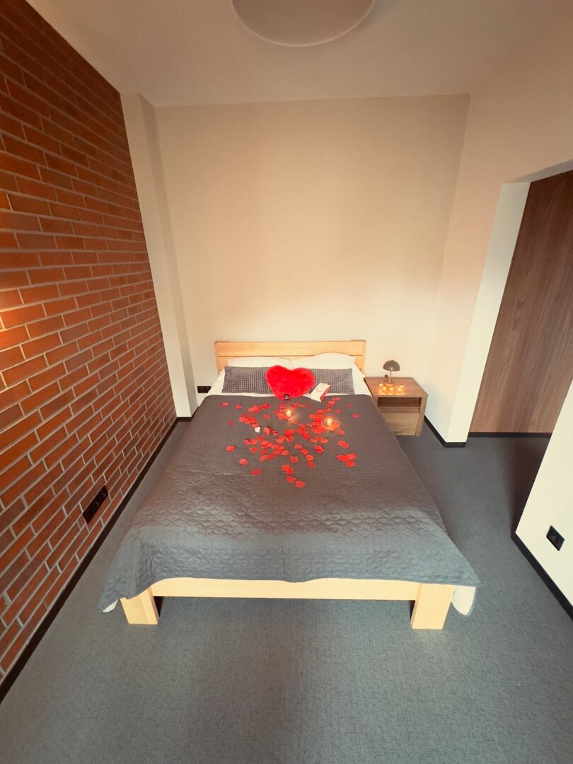 VISTA STAY HOME SPÓŁKA Z OGRANICZONĄ ODPOWIEDZIALNOŚCIĄ - 2