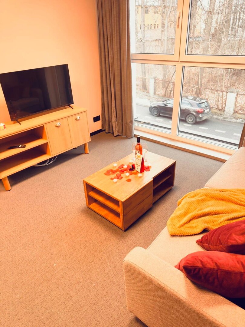 VISTA STAY HOME SPÓŁKA Z OGRANICZONĄ ODPOWIEDZIALNOŚCIĄ - 6